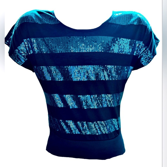 MOTIVE Short sleeve sequined top: color teal, size M - Picture 2 of 10